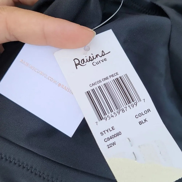 Raisins Curve Caicos One Piece Swimsuit - Picture 8 of 9